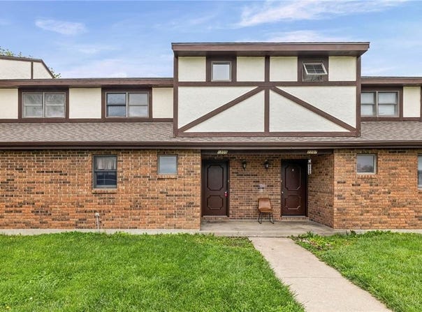 1105 Jeff Circle, Paola, KS 66071