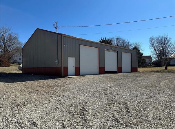 208 N CUBA Street, Owensville, MO 65066