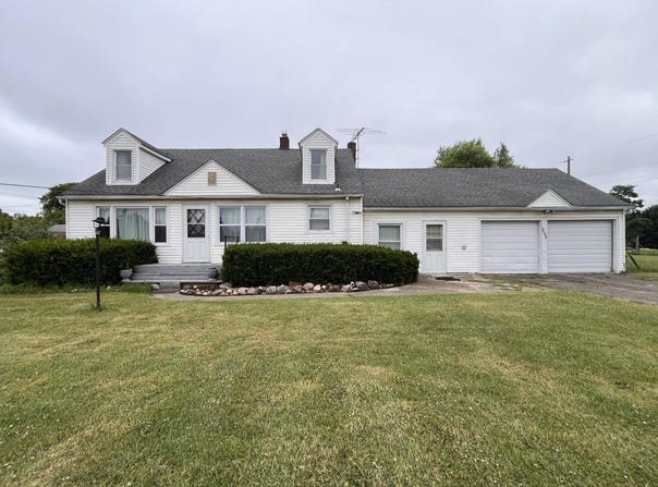 50274 Grand River Avenue, Wixom, MI 48393