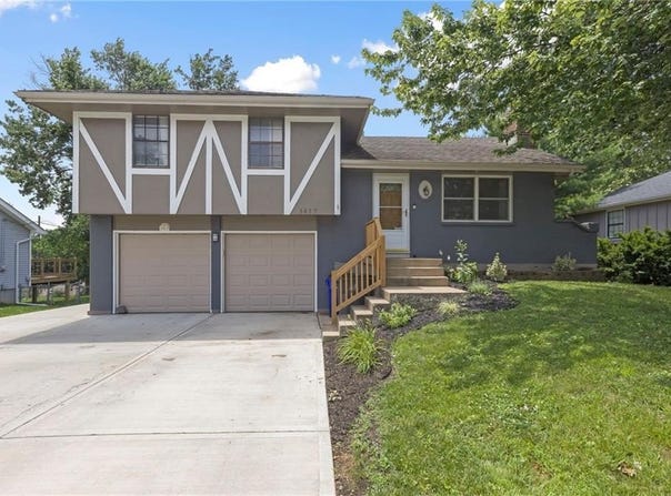 1417 W Spruce Street, Olathe, KS 66061
