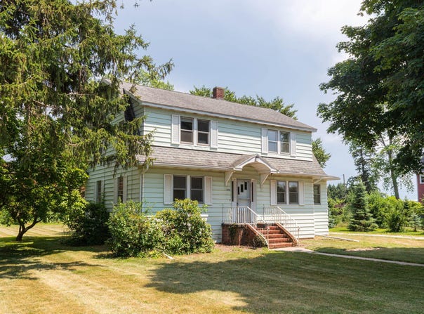 9105 3rd Street, Baroda, MI 49101