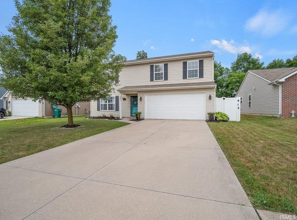 2527 Painted Desert Run, Fort Wayne, IN 46808-3557