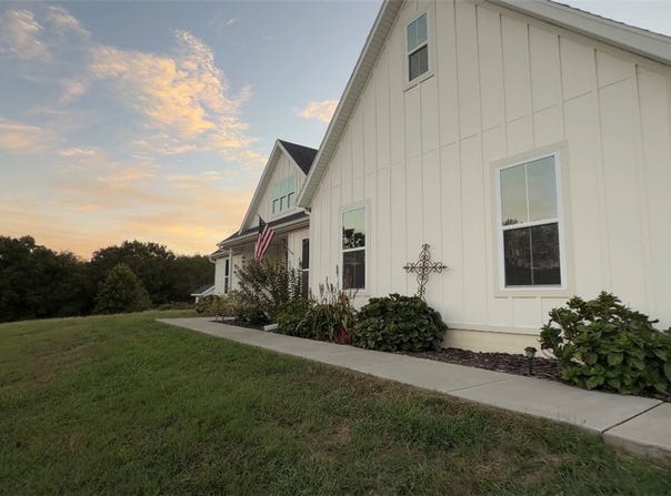 15479 Greasy Valley, Prairie Grove, AR 72753