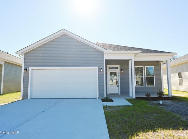 1053 Xian Way, Northwest, NC 28451