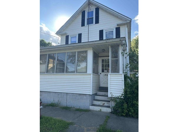 2 G, Montague, MA 01376