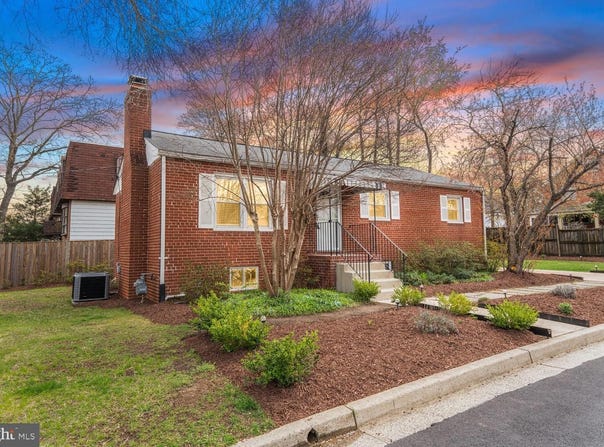 101 S LEXINGTON ST, ARLINGTON, VA 22204