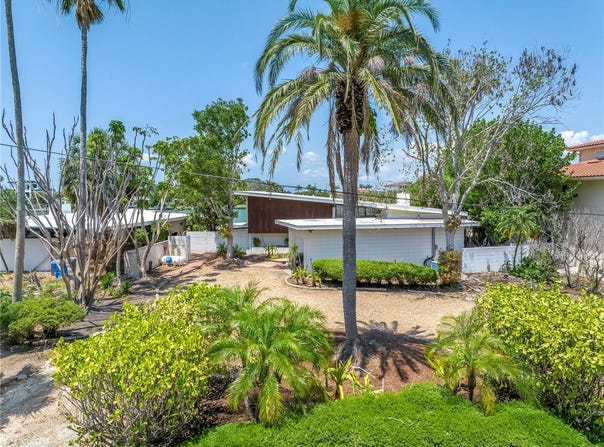 31 DOLPHIN DRIVE, TREASURE ISLAND, FL 33706