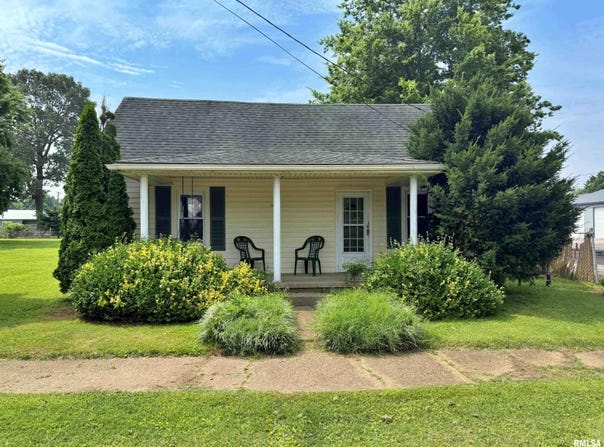 104 E 5TH Street, Brookport, IL 62910