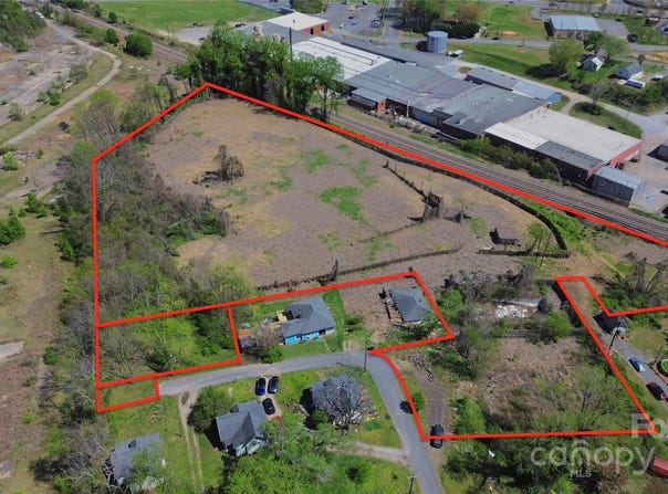 Kathleen Street, Marion, NC 28752