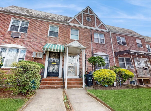 148-40 61 Road, Flushing, NY 11367