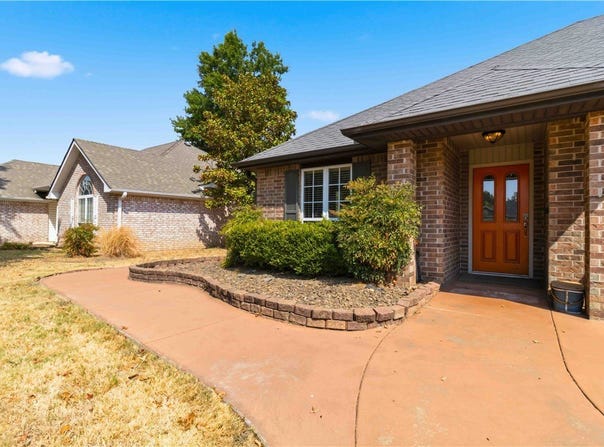 3603 W Hemlock Street, Rogers, AR 72756