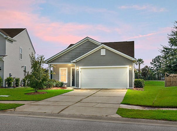 102 Chaste Tree Circle, Goose Creek, SC 29445