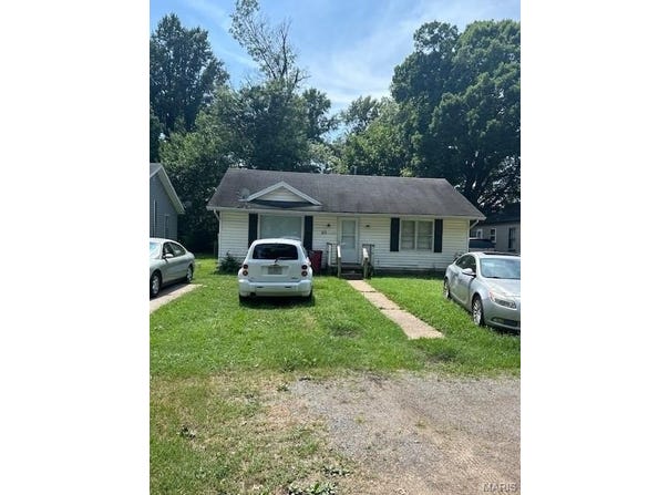 511 Clayton Avenue, Sikeston, MO 63801