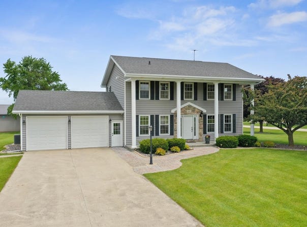 5415 DORIS Road, NEW FRANKEN, WI 54229-9475