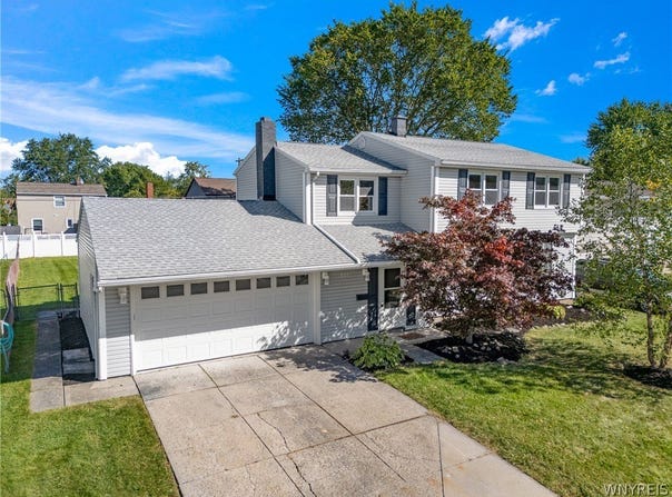 1933 Bruce Lane, Grand Island, NY 14072