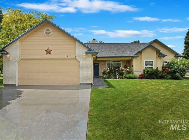 812 Ada Ct, Nampa, ID 83686