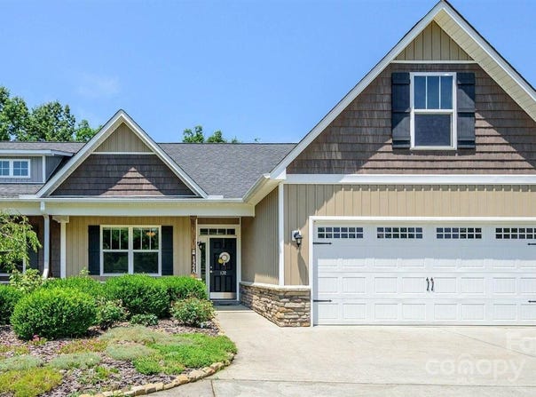 132 Half Moon Trail, Hendersonville, NC 28792