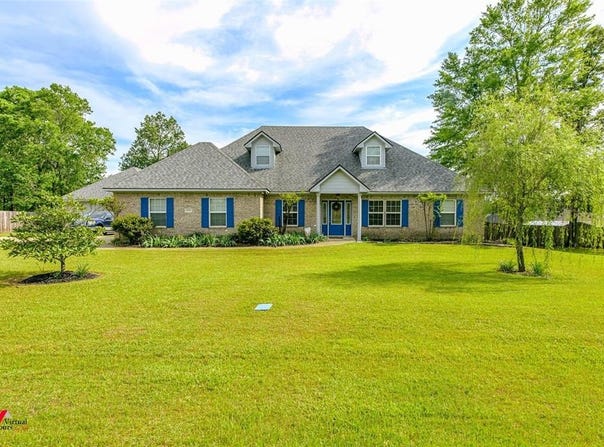 219 Sepulvado Street, Stonewall, LA 71078