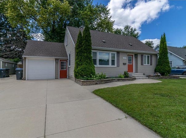 1120 Highland Avenue, Mankato, MN 56001