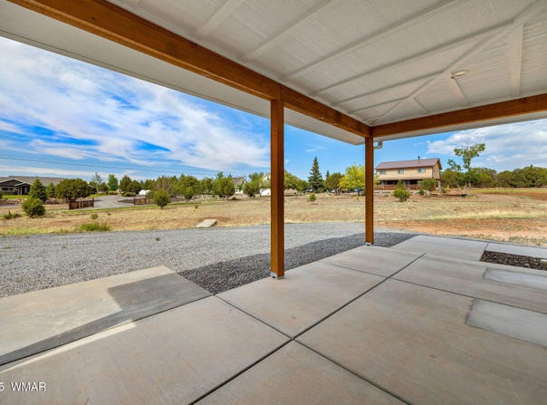7141 Pair O Dice Road, Show Low, AZ 85901