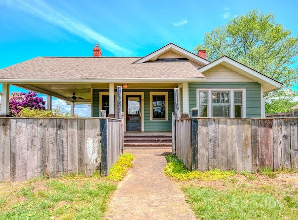 51 Old Nc 20 Highway, Asheville, NC 28806