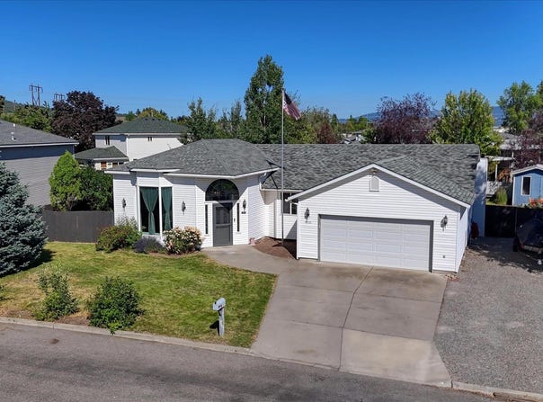 4318 N Upland Ct, Spokane Valley, WA 99216