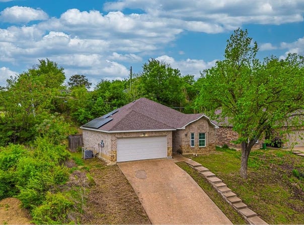 2801 17th Street, Fort Worth, TX 76106