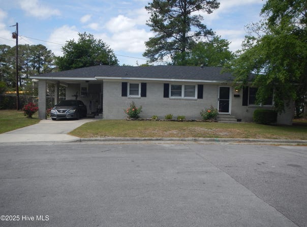 1714 Dillahunt Street, New Bern, NC 28560
