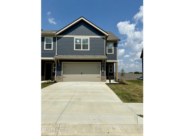 1315 Mountain Quail Circle, Maryville, TN 37801