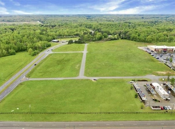Chloe Pl Road, Jackson, TN 38305