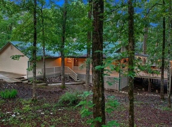 184 Cedar Creek Circle, Broken Bow, OK 74728