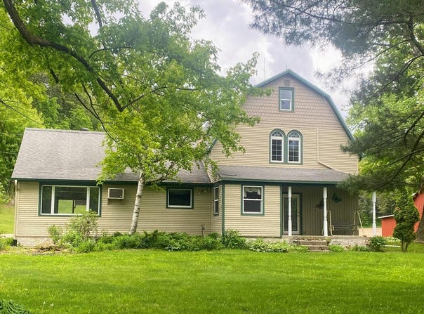 N2224 Wafle Road, Mauston, WI 53948