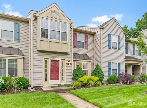13 Stuart Drive, Freehold, NJ 07728