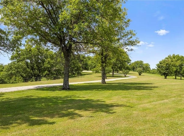 21985 KS-152 Highway, Lacygne, KS 66040