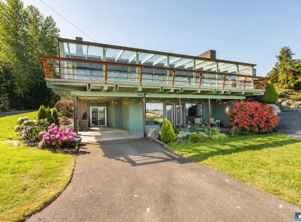 1301 S 3rd Ave, Sequim, WA 98382