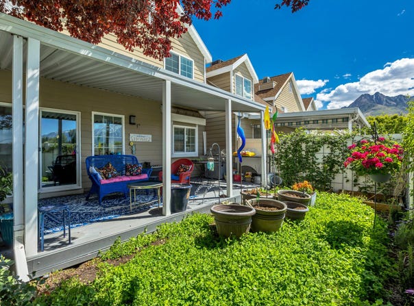 1496 E SPRING GATE Dr, Holladay, UT 84117