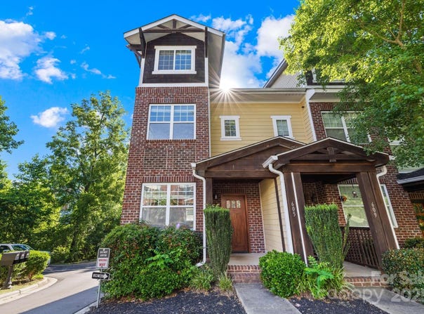 605 Village Main Circle, Davidson, NC 28036