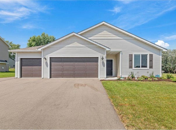 1319 Violet Street, New Richmond, WI 54017