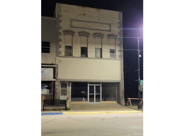 200 N Main St, Eureka, KS 67045