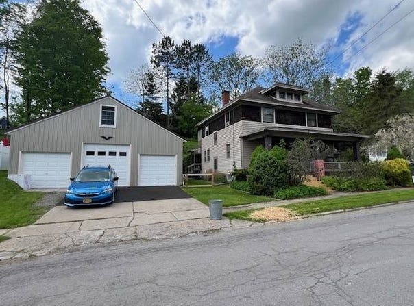 17 Summit Ave, Little Falls, NY 13365