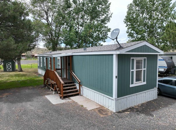 1031 Highway 20 S, Hines, OR 97738