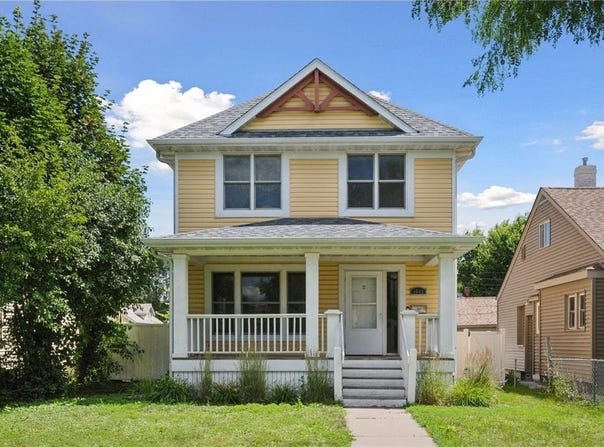 1642 Thomas Avenue N, Minneapolis, MN 55411