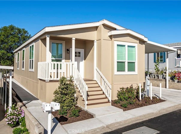 1120 E Mission Road, Fallbrook, CA 92028