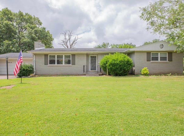 7121 E Powell Avenue, Evansville, IN 47715