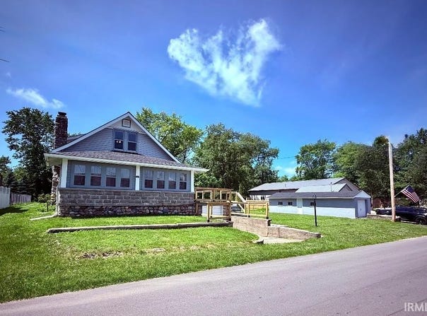 1228 N Main Street, Kewanna, IN 46939