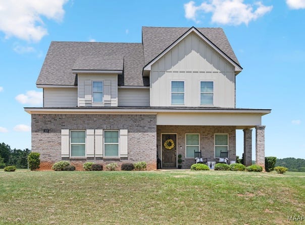 13 Riverhills Drive, Tallassee, AL 36078