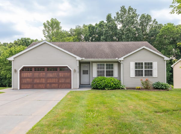 3740 Pristine Avenue, Kalamazoo, MI 49048