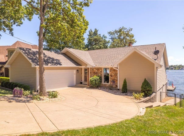 140 Old English Point, Sunrise Beach, MO 65079