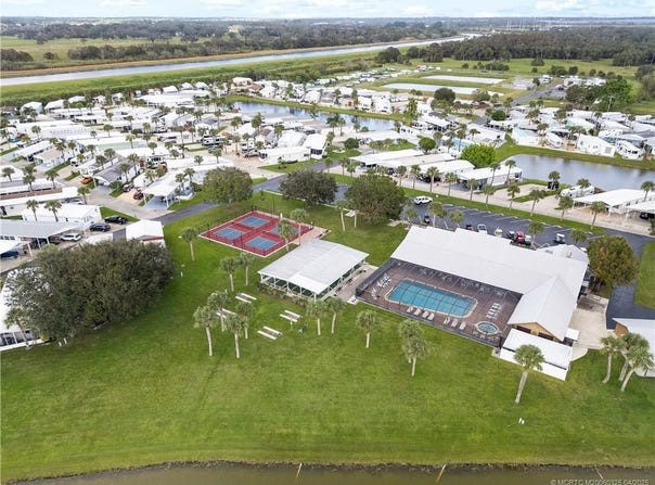 6649 SE 54th Street, Okeechobee, FL 34974