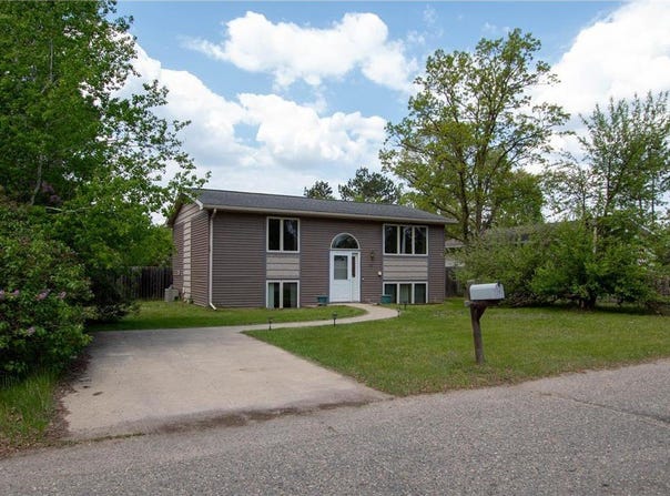 203 Stoner Avenue SE, Bemidji, MN 56601